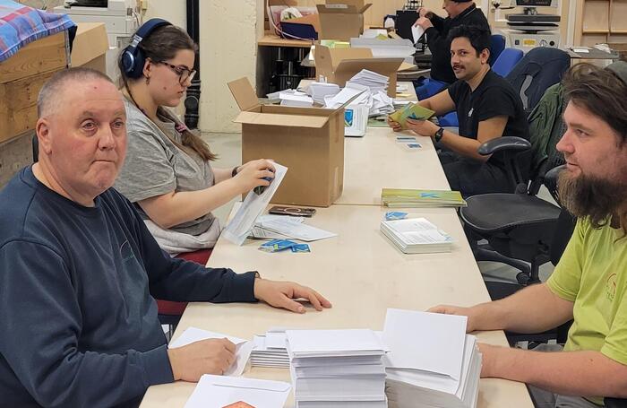 Sentrumsgavekortet sysselsetter, og vokser i takt med industrien! 